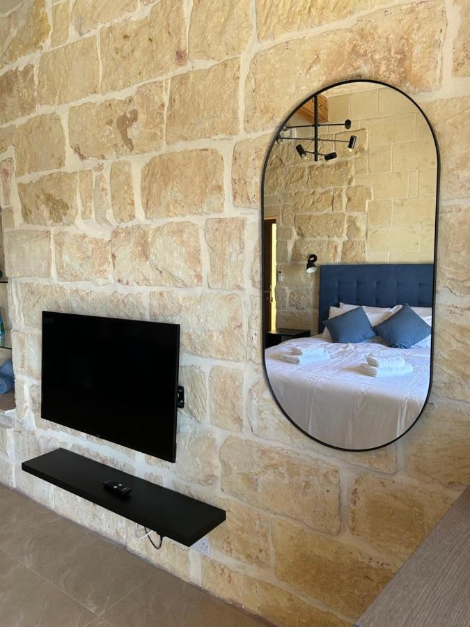 Sea Holly Gozo Bed & Breakfast Nadur Exterior photo